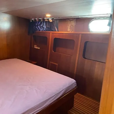 Botel Piergio' London